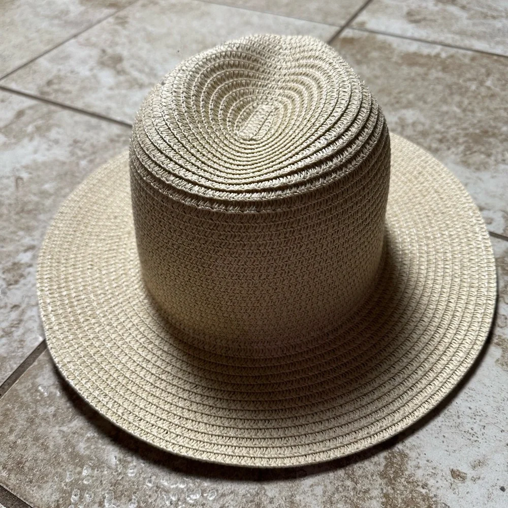 Straw Hat - Picture 7 of 10